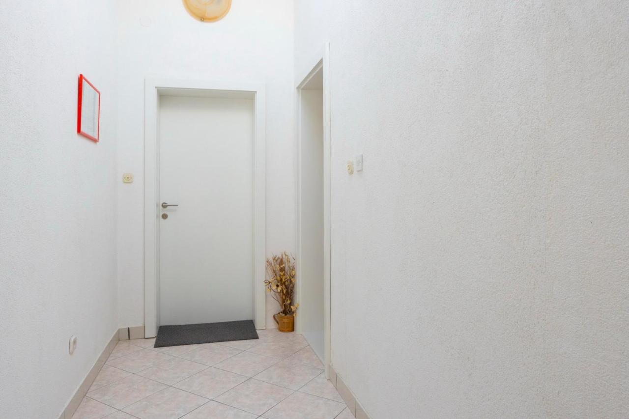 Apartamento Koko Makarska Exterior foto