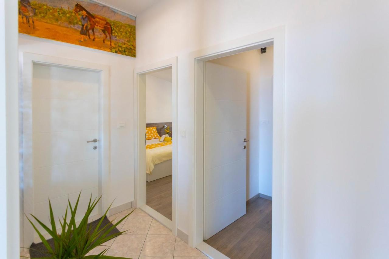 Apartamento Koko Makarska Exterior foto