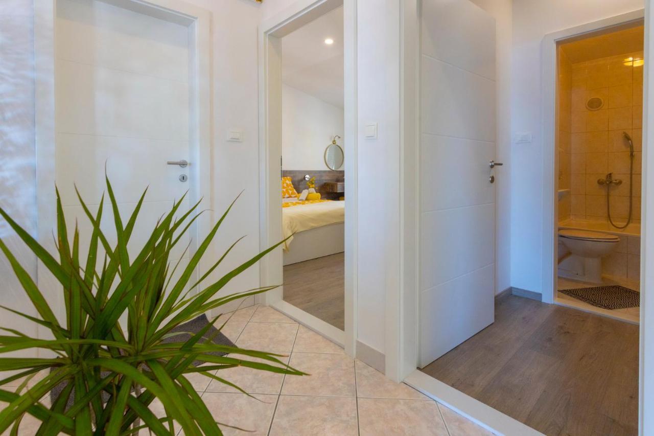 Apartamento Koko Makarska Exterior foto